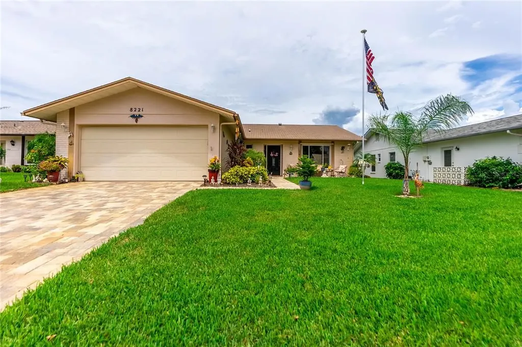 8221 Lora Del Rio Drive Port Richey FL 34668