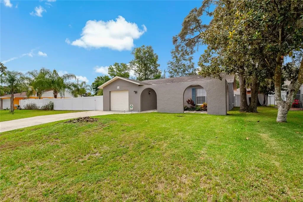 4618 Wisteria Drive Zephyrhills FL 33542