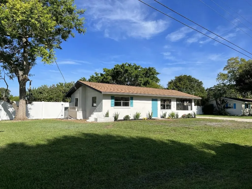 5424 3rd Street E Bradenton FL 34203