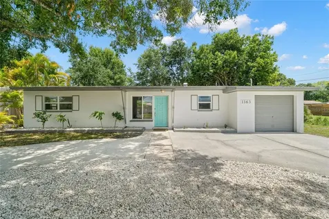 1163 75th Avenue N St Petersburg FL 33702