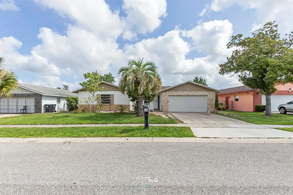 10207 Brownwood Avenue Orlando FL 32825