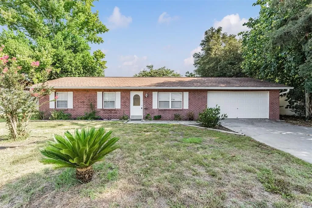 27311 Warner Avenue Brooksville FL 34602