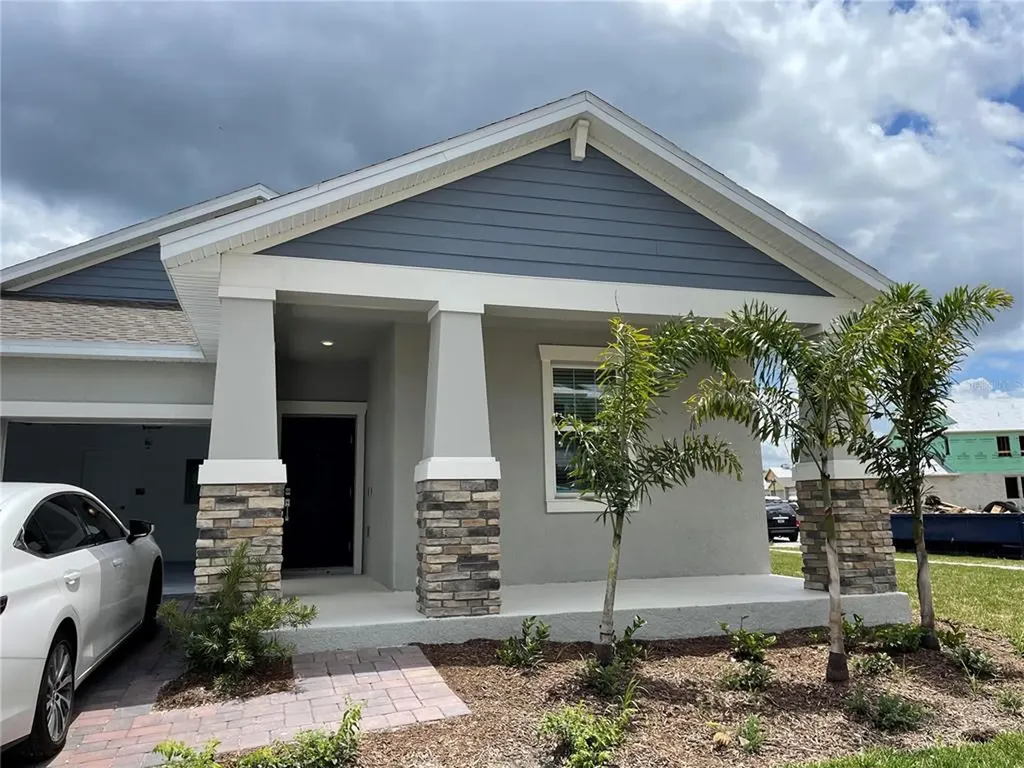 2332 Volunteer Avenue Kissimmee FL 34744