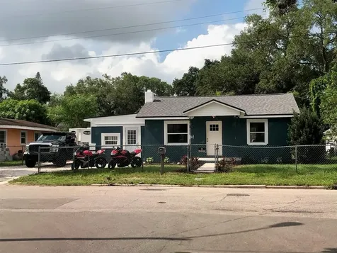 1207 19th Avenue W Bradenton FL 34205