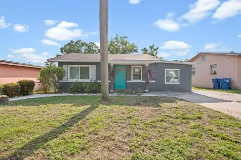 2511 Auburn Street S St Petersburg FL 33712