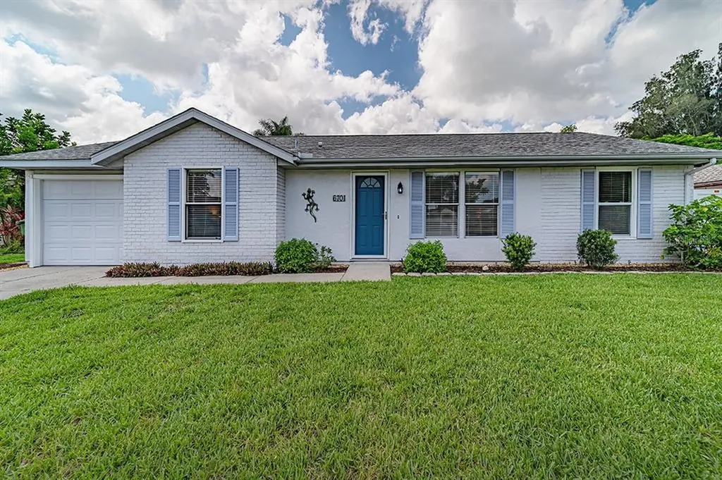 6701 34th Avenue W Bradenton FL 34209