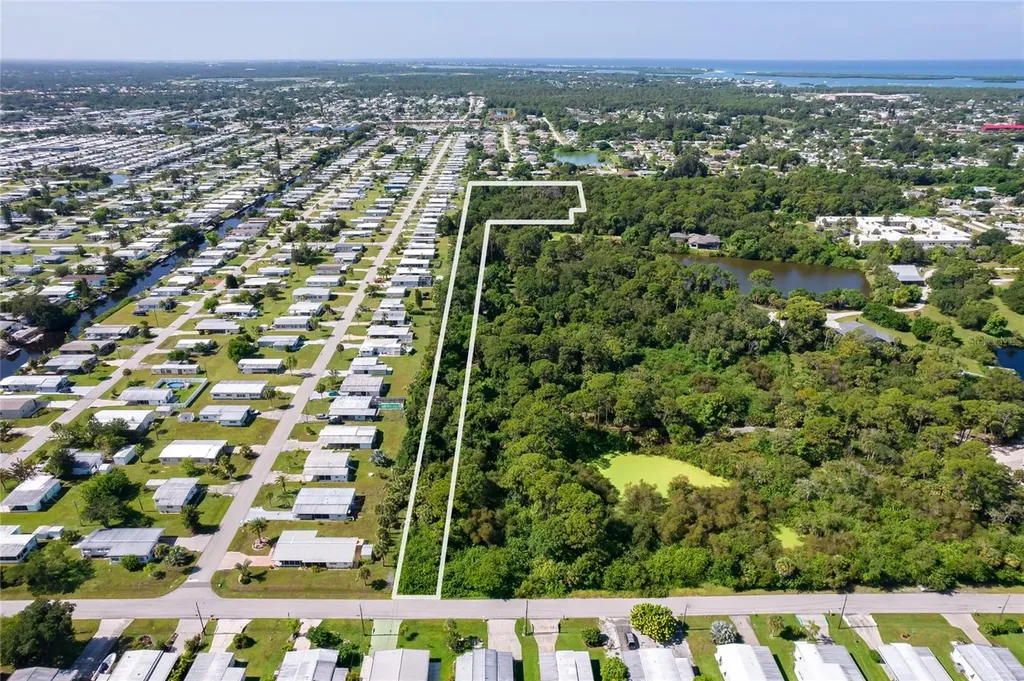 1139 Drury Lane Englewood FL 34224