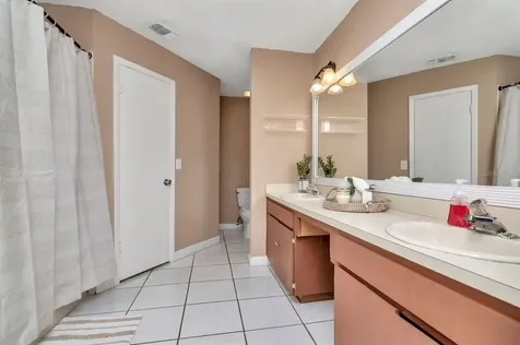 10815 Venice Circle Tampa FL 33635