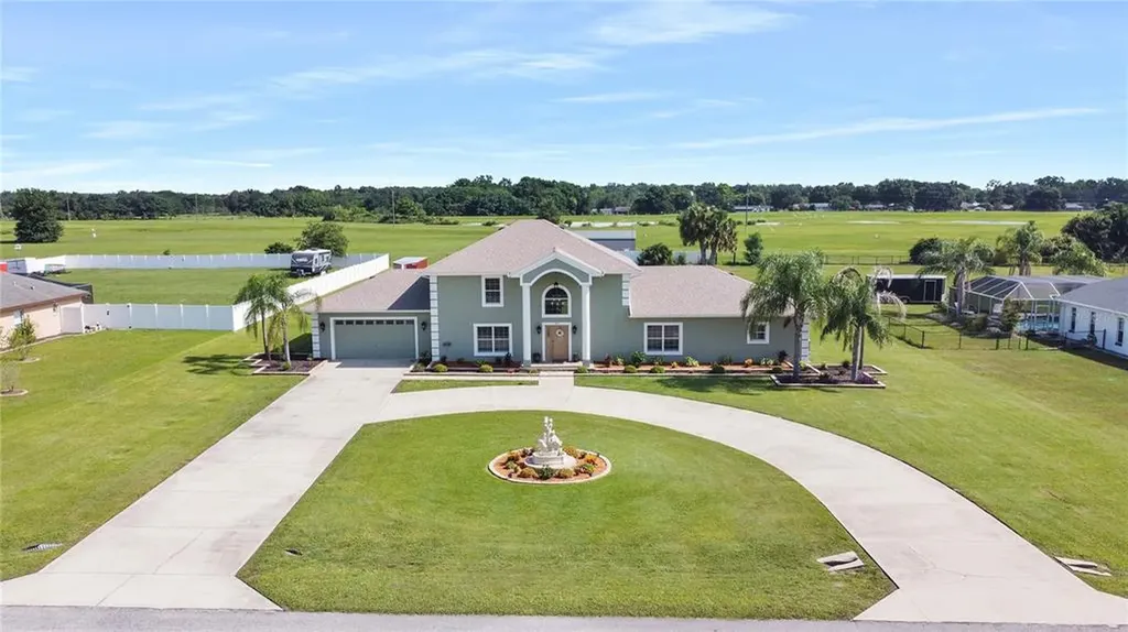 4670 County Road 121d Wildwood FL 34785