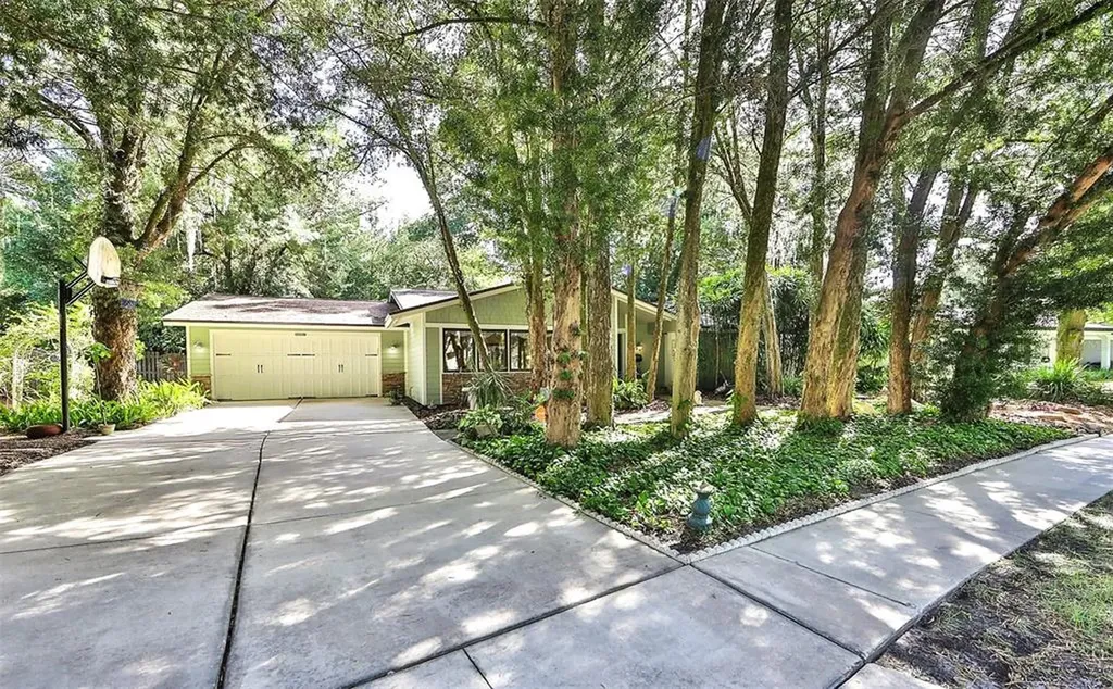 11705 Lipsey Road Tampa FL 33618