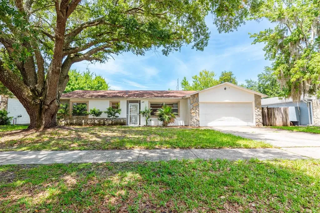 542 Riverwoods Circle Orlando FL 32825