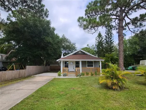 5635 62nd Street N St Petersburg FL 33709