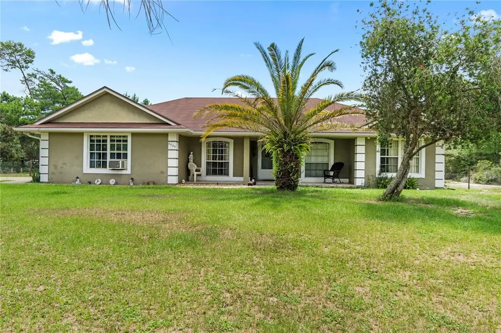2035 Courtland Boulevard Deltona FL 32738