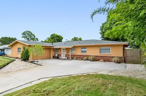 2600 68th Avenue S St Petersburg FL 33712