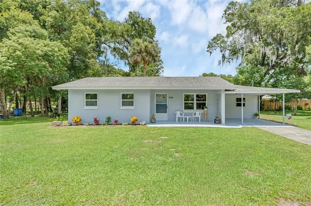 4520 Mills Court Deland FL 32724