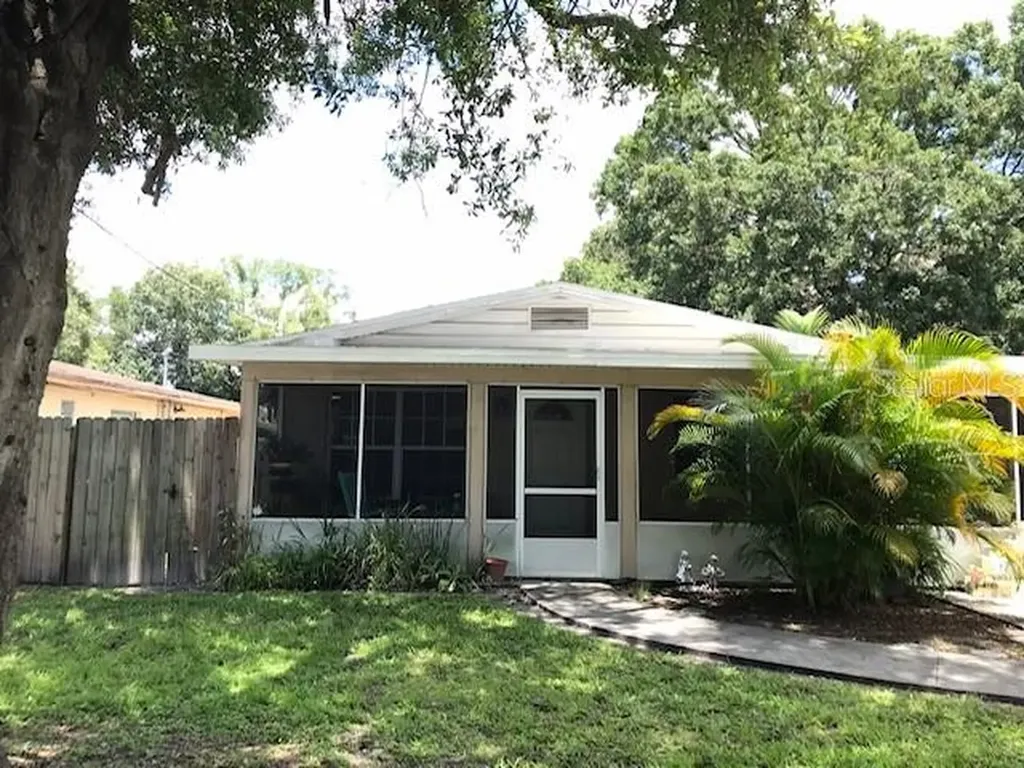 4103 W Gray Street Tampa FL 33609