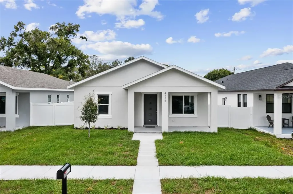 4332 56th Avenue N St Petersburg FL 33714