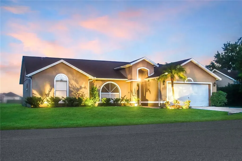 309 Caen Court Kissimmee FL 34759