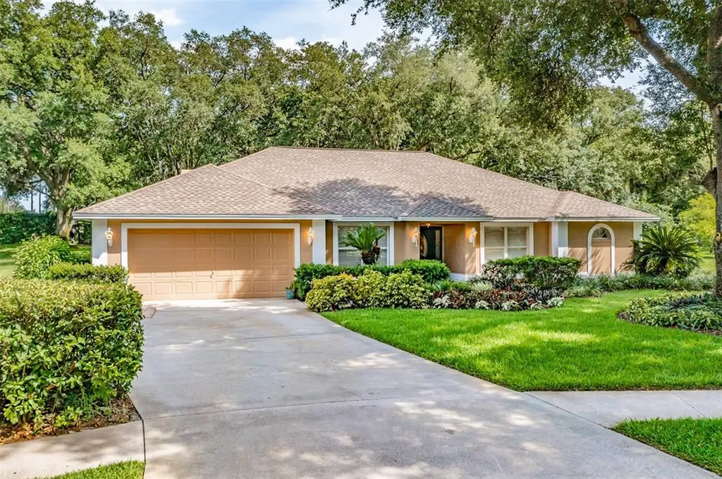 4010 Cedar Cay Circle Valrico FL 33596