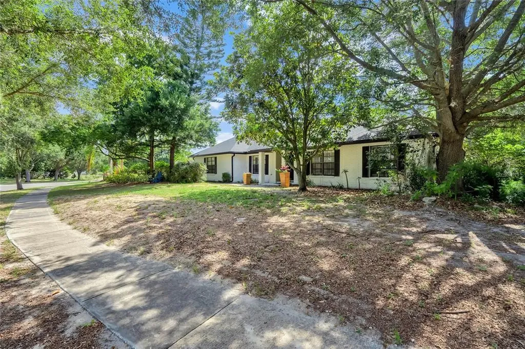 5740 Cedar Pine Drive Orlando FL 32819
