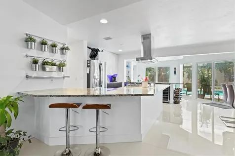 8318 Sylvan Woods Drive Sarasota FL 34243