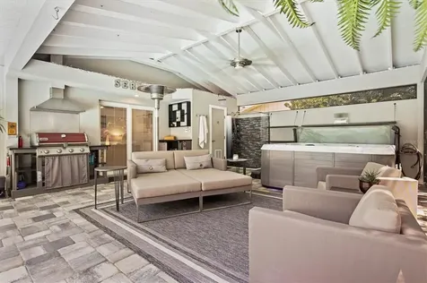 8318 Sylvan Woods Drive Sarasota FL 34243