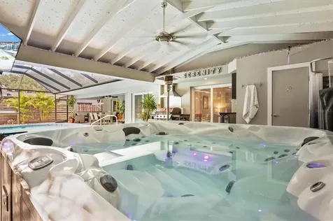 8318 Sylvan Woods Drive Sarasota FL 34243