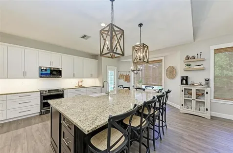 12915 7th Avenue NE Bradenton FL 34212