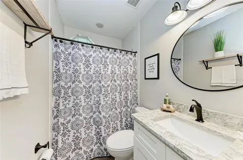 12915 7th Avenue NE Bradenton FL 34212