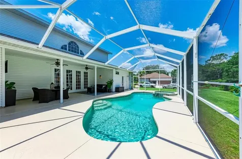 12915 7th Avenue NE Bradenton FL 34212