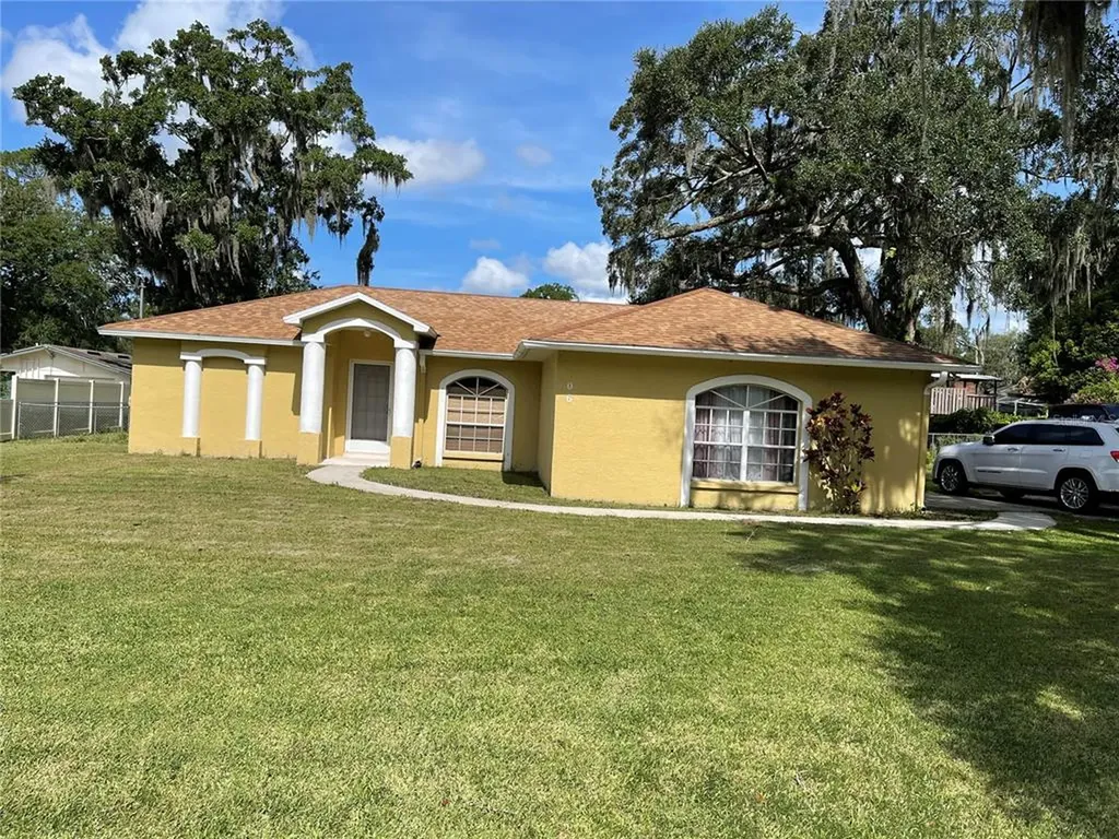 806 N Wilder Road Plant City FL 33563