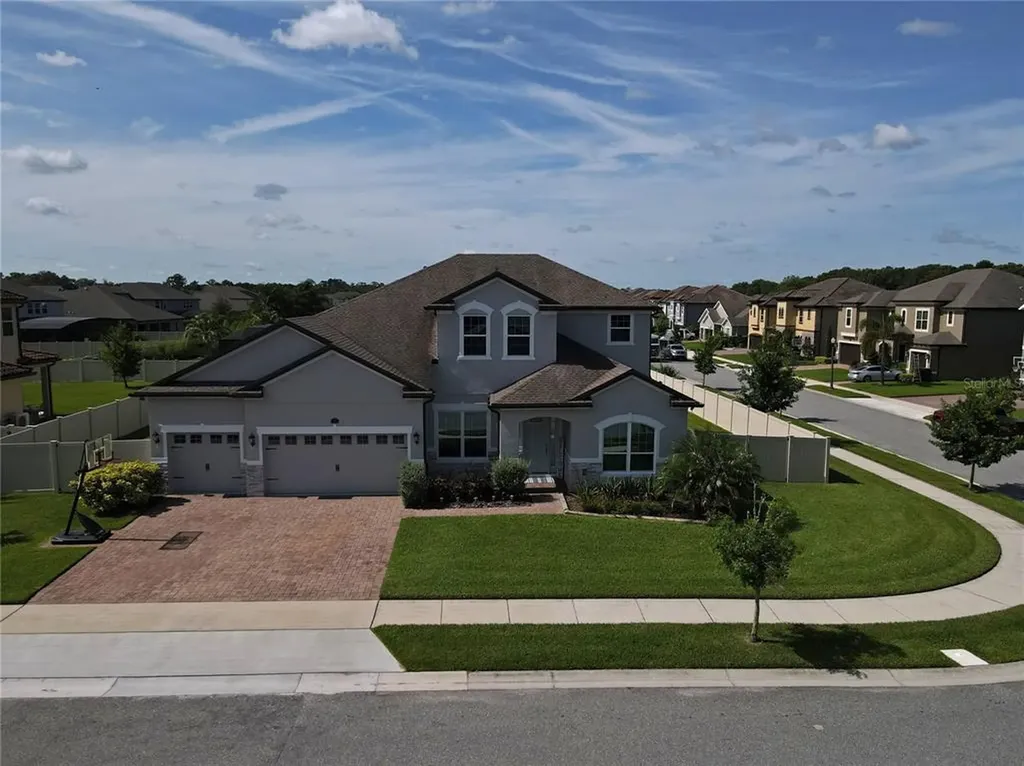 1075 Red Haven Lane Oviedo FL 32765