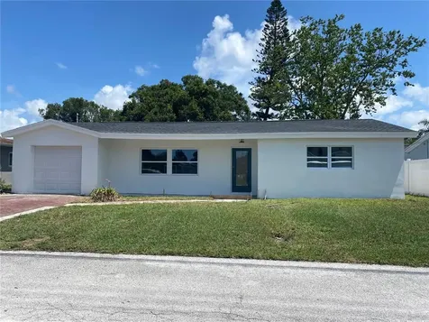 6017 38th Avenue N St Petersburg FL 33710