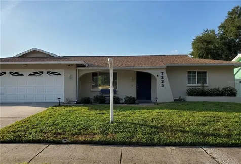 7225 60th Avenue N St Petersburg FL 33709