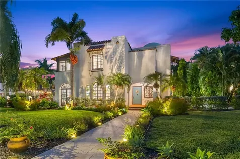 2296 Coffee Pot Boulevard NE St Petersburg FL 33704