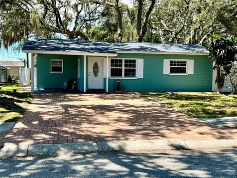 6250 51st Avenue N St Petersburg FL 33709