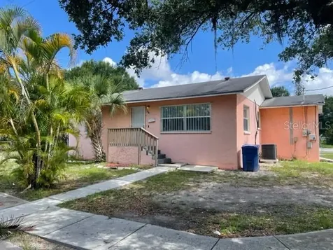 899 40th Avenue S St Petersburg FL 33705