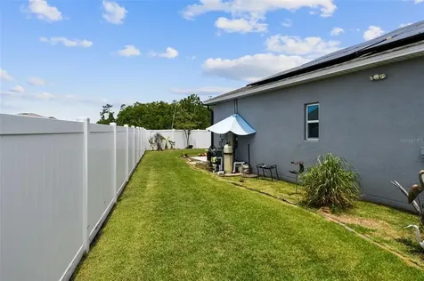 379 Blue Lake Circle Kissimmee FL 34758