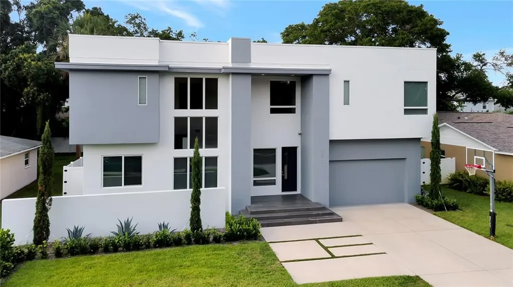 4209 W Watrous Avenue Tampa FL 33629