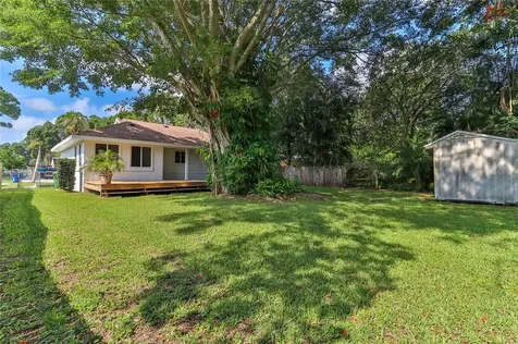 3210 15th Avenue W Bradenton FL 34205