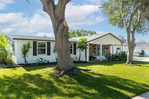 7035 Antigua Place Sarasota FL 34231