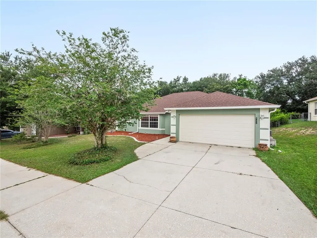 537 Gentle Breeze Drive Minneola FL 34715