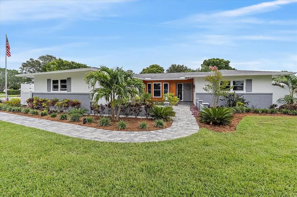 7711 20th Avenue NW Bradenton FL 34209