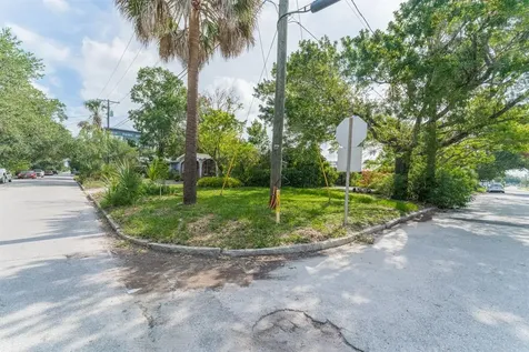 301 N Fremont Avenue Tampa FL 33606