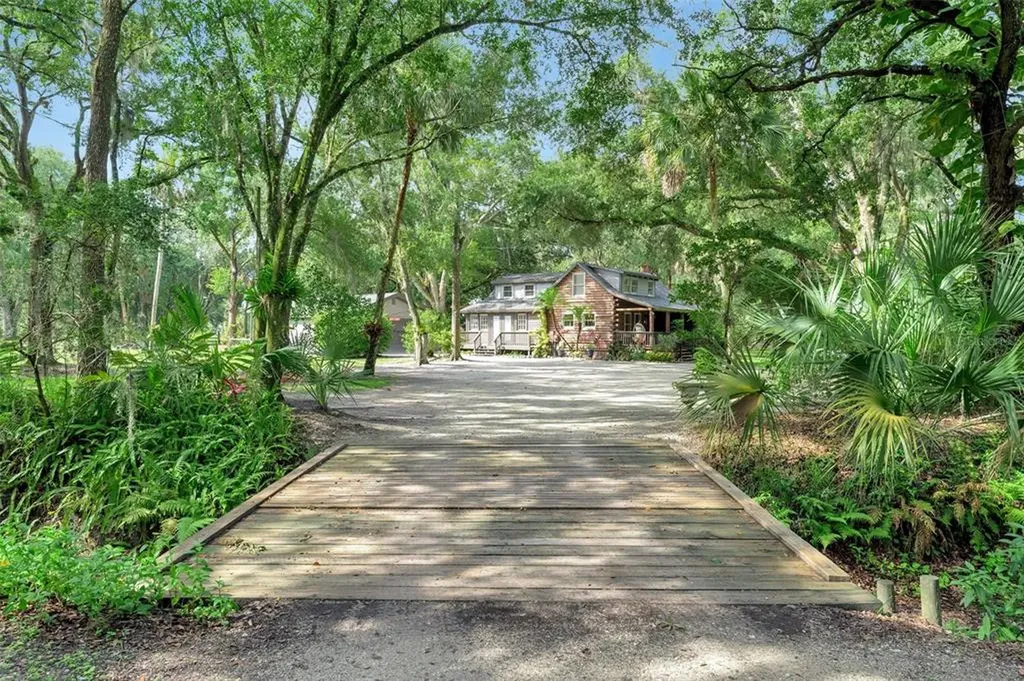 507 Rye Road E Bradenton FL 34212