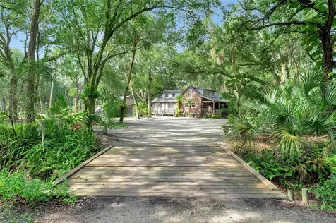507 Rye Road E Bradenton FL 34212