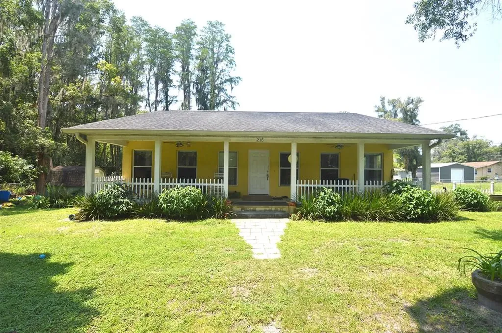 215 2nd Avenue NE Lutz FL 33549