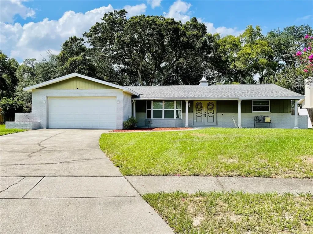 1306 Village Court Brandon FL 33511