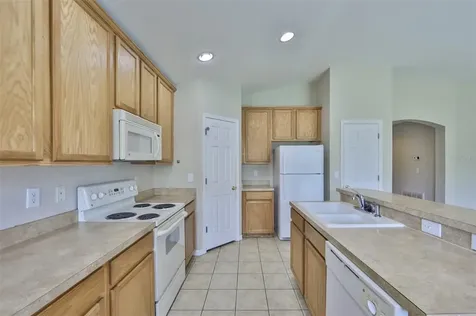 7413 Dragon Fly Loop Gibsonton FL 33534