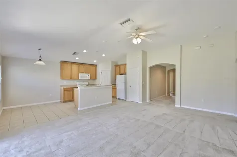 7413 Dragon Fly Loop Gibsonton FL 33534